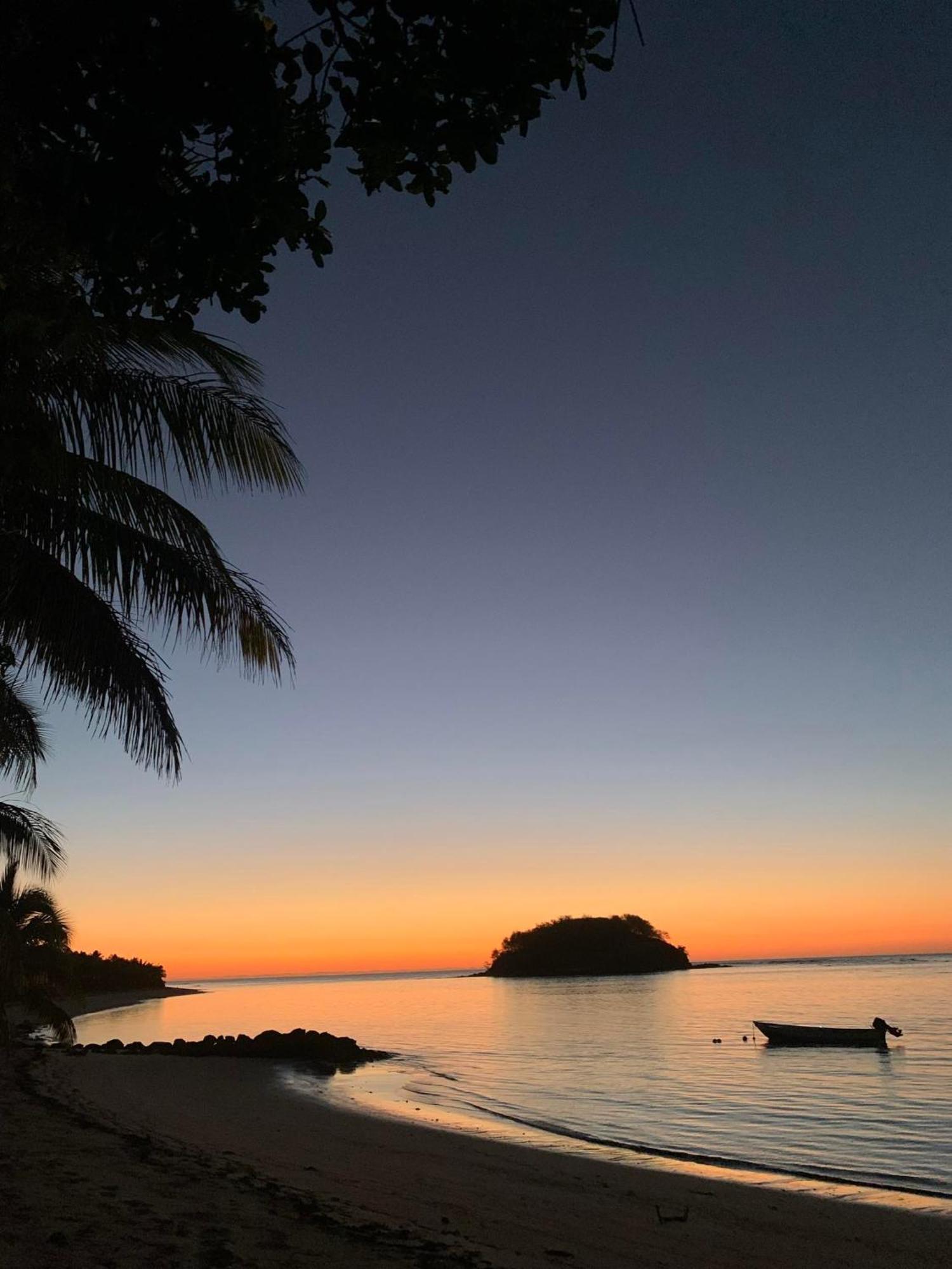 Mai Sunset Island Resort Ngunu Extérieur photo